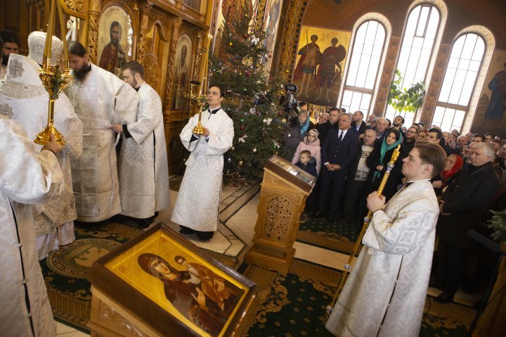 Christmas holiday at Curchi Monastery. The event was also attended by DPM leader, Vlad Plahotniuc