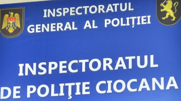 Raids at Ciocana Police Inspectorate: Two policemen detained 