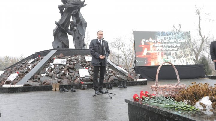 Victims of Holocaust commemorated within Requiem Mass meeting in Chisinau 