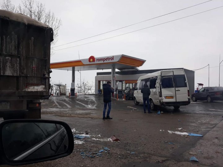 Grave accident occurred on Chisinau-Ialoveni highway. Car was seriously damaged