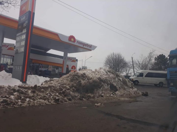 Grave accident occurred on Chisinau-Ialoveni highway. Car was seriously damaged