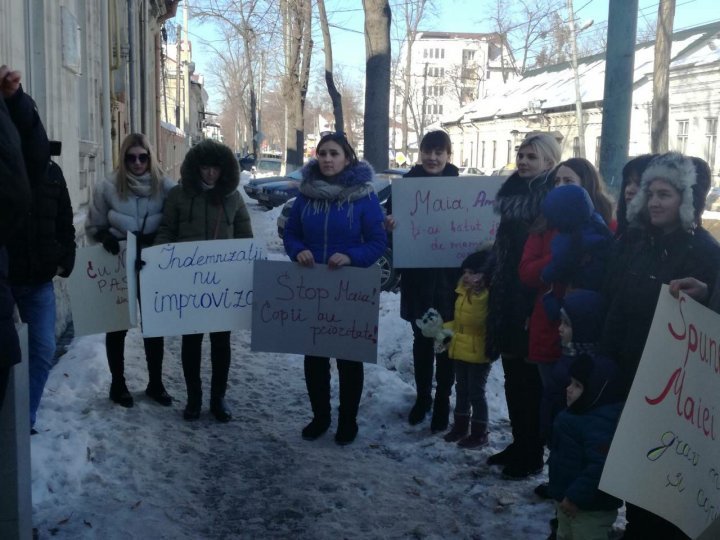 Group of women organized rally in front of PAS headquarter (PHOTO)