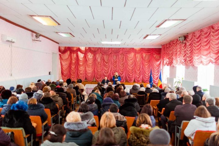 Democratic Party discussed with inhabitants from the north of Moldova about Government's achievements and the projects for the next four years