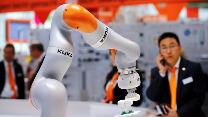 Reuters: Chinese purchase of Kuka shows we must protect European firms