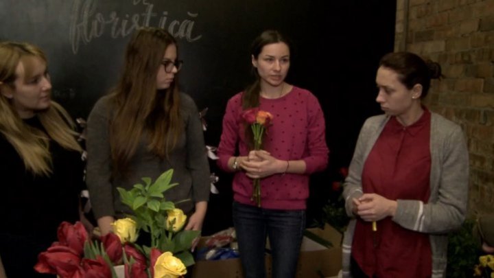 Flowers were raised in Chisinau as part of a floral creation workshop