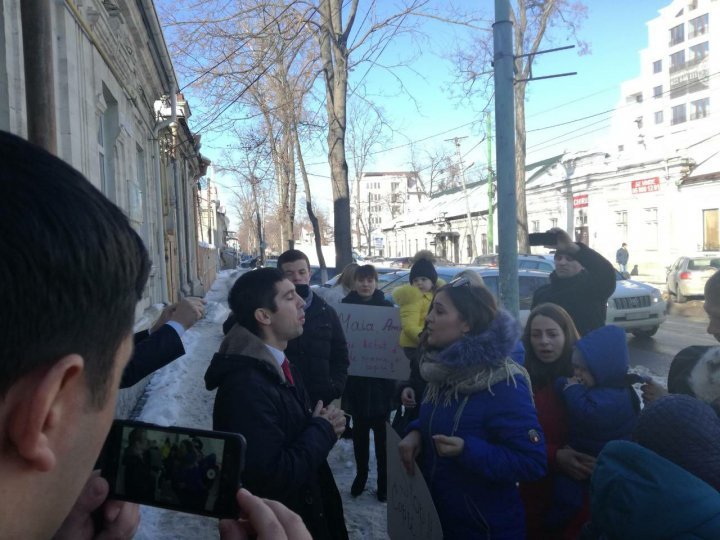 Group of women organized rally in front of PAS headquarter (PHOTO)