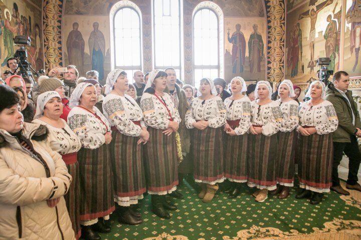 Christmas holiday at Curchi Monastery. The event was also attended by DPM leader, Vlad Plahotniuc