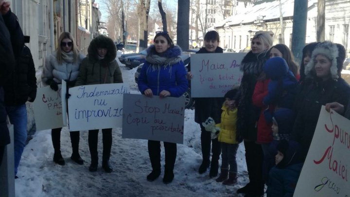 Group of women organized rally in front of PAS headquarter (PHOTO)