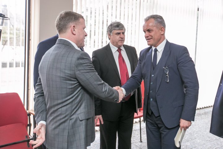 PDM delegation reached Fălești. Vlad Plahotniuc discussed with locals about new investments and new jobs 