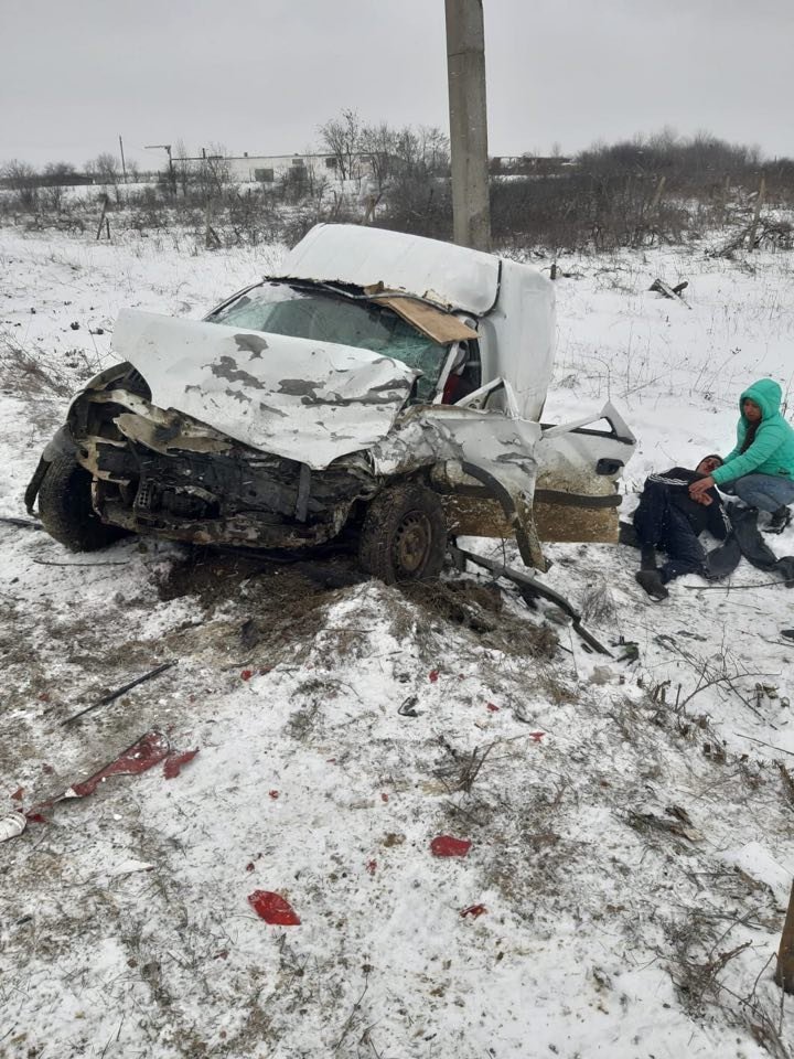 Grave accident in Calarasi. Two cars frontally hit (PHOTO/VIDEO)