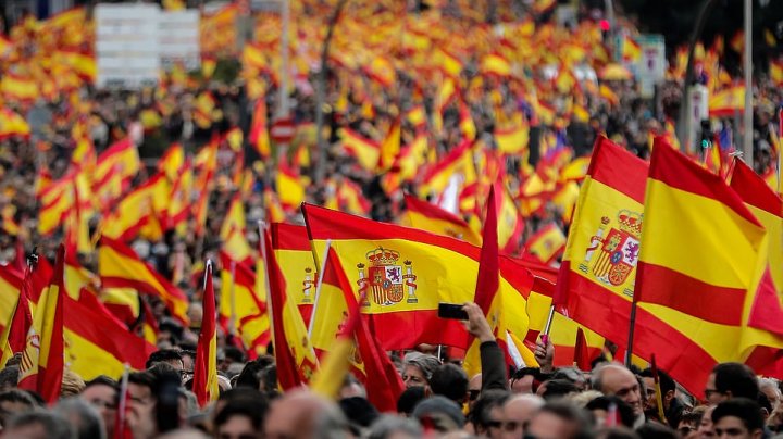 Thousands of protesters packed Madrid in a fierce backlash against Spanish Prime Minister and his planned talks with Catalan separatists