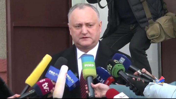 Igor Dodon voted: Each vote matters. Be active, come and vote 