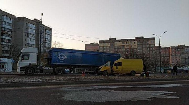 Fatal accident of bus carrying Moldovans in Ukraine: Three killed and other four injured 