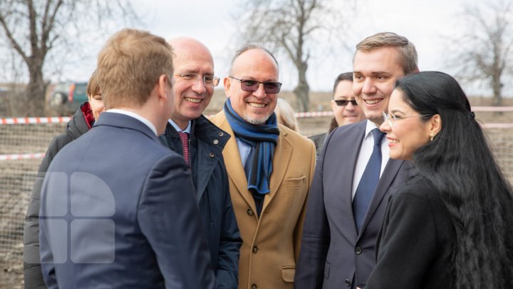 Romania connects Republic of Moldova to Europe. Ungheni-Chișinău gas pipeline construction inaugurated  