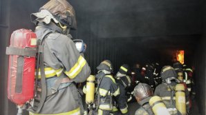 Resistance test for IGSU employees. 20 firefighters passed training in flames room