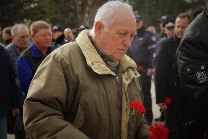 Victims of Nistru armed conflict commemorated in Coşniţa