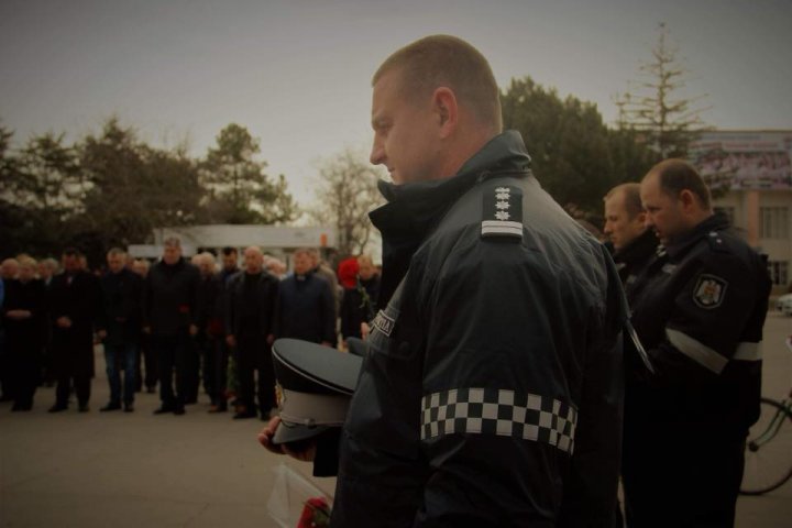 Victims of Nistru armed conflict commemorated in Coşniţa