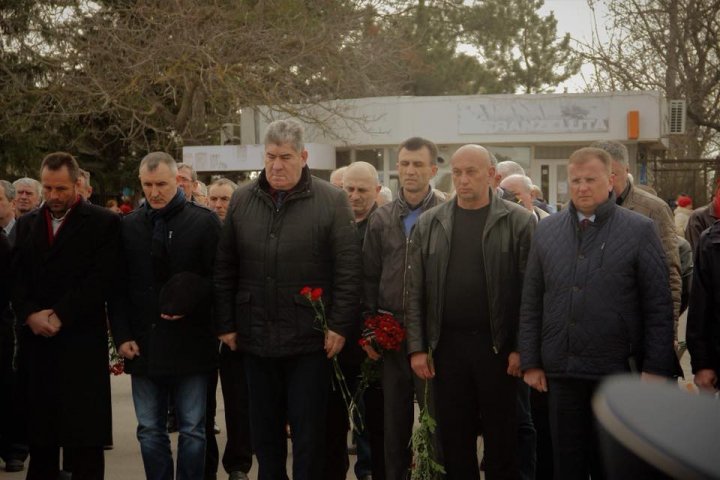 Victims of Nistru armed conflict commemorated in Coşniţa