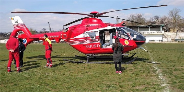 The 3rd SMURD aeromedical operation to transport seriously ill patient to hospital (photo)