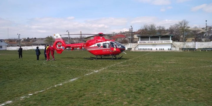 The 3rd SMURD aeromedical operation to transport seriously ill patient to hospital (photo)