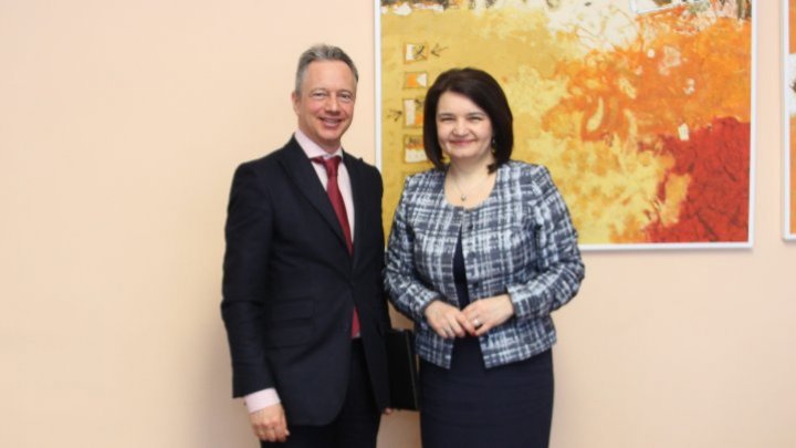 Minister Monica Babuc tabled Holocaust education with head of OSCE Mission to Moldova Claus Neukirch