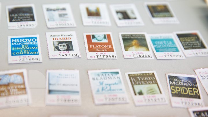 Impressive stamp collection of Moldova State University teacher (PHOTO REPORT)