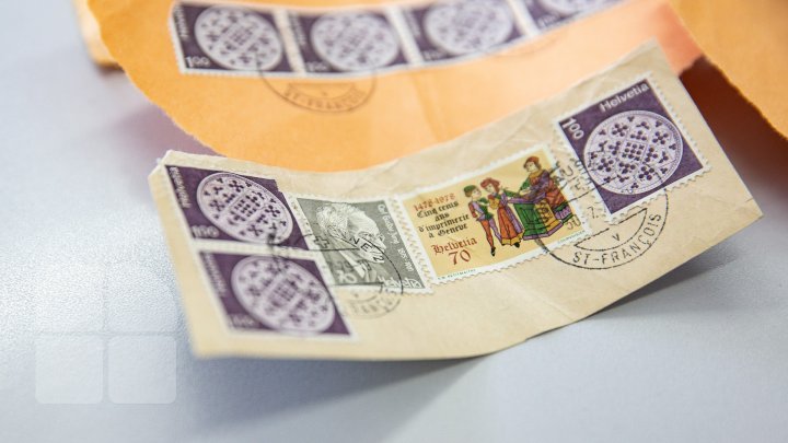 Impressive stamp collection of Moldova State University teacher (PHOTO REPORT)