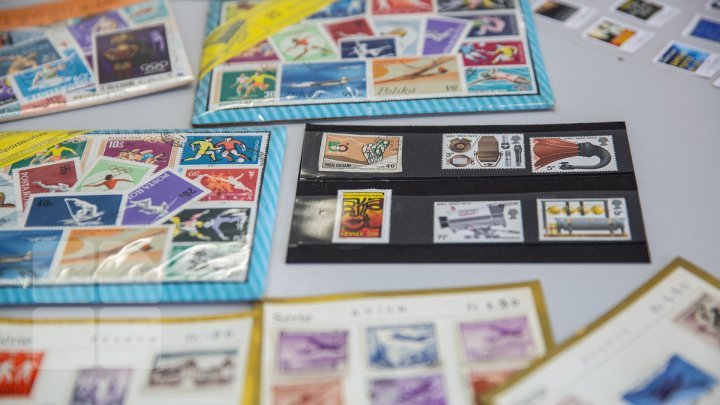 Impressive stamp collection of Moldova State University teacher (PHOTO REPORT)