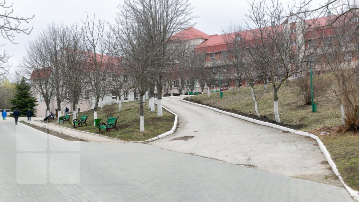 Germany continues to invest in Moldova.  Solar panels were installed in Calarasi district hospital 