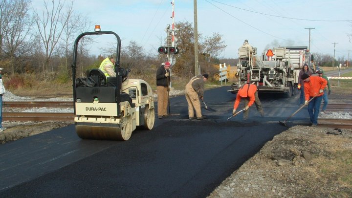 VILLAGE WITH MODERN INFRASTRUCTURE. The roads from Hartop, Cimislia district are repaired