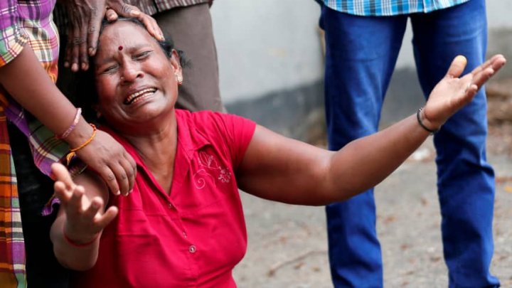 Sri Lanka churches bombings: Death toll amounts to 290 in Easter Sunday explosions