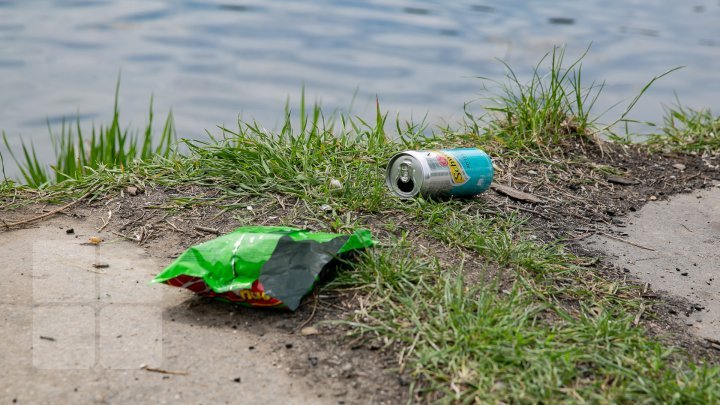 Poignant images of Chisinau environment once Easter is gone (photo report) 