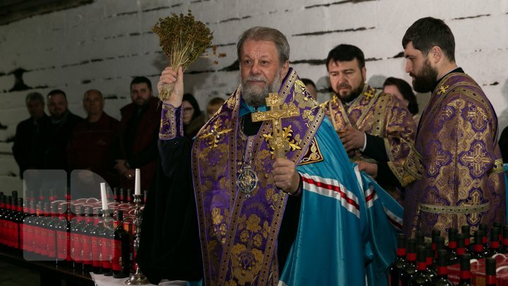 Metropolitan Vladimir consecrates pastoral retreat (Photo report)