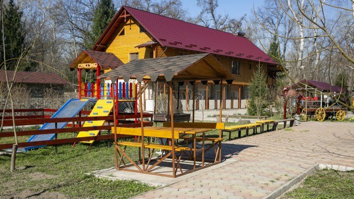 Vadul lui Voda summer camps are getting ready for summer (PHOTO REPORT)