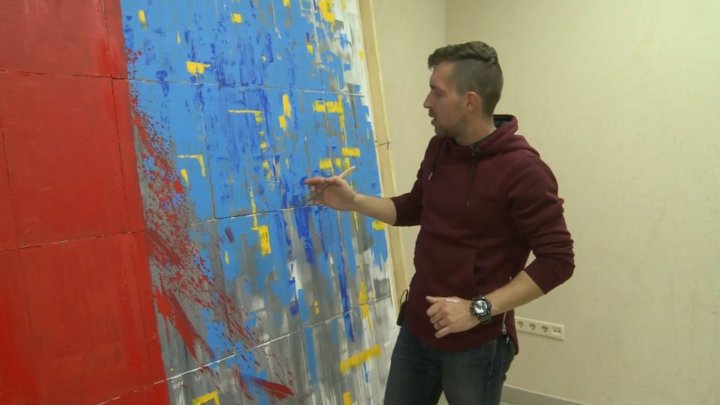 How's the Moldovan largest masterpiece painted? 