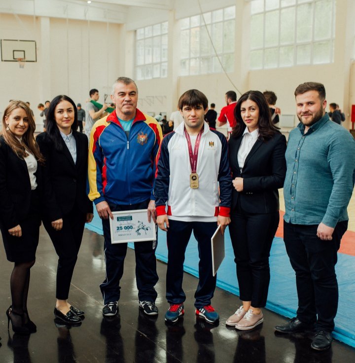 Victor Ciobanu fighter and his trainer awarded by Edelweiss foundation of Vlad Plahotniuc