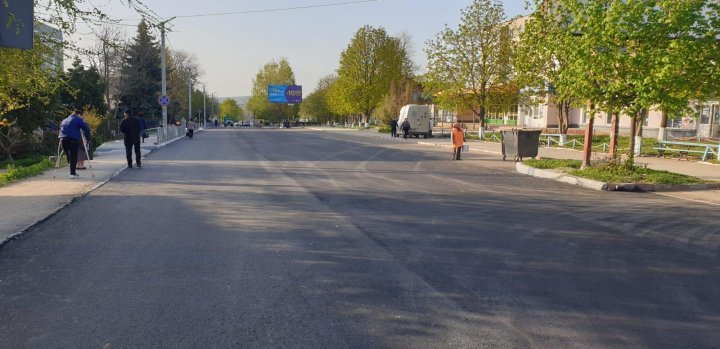 Telltale signs that politician fulfills his promise: People from Florești enjoy walking on well-built roads