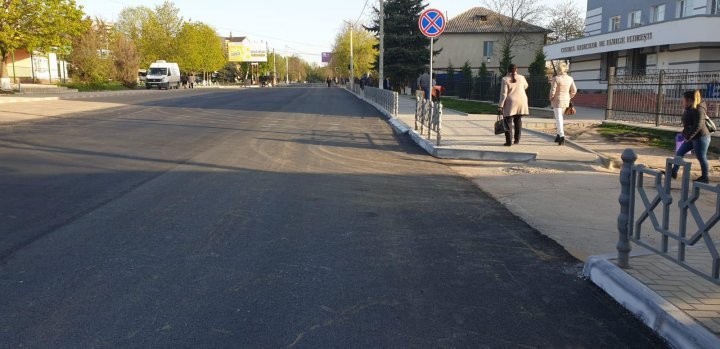 Telltale signs that politician fulfills his promise: People from Florești enjoy walking on well-built roads