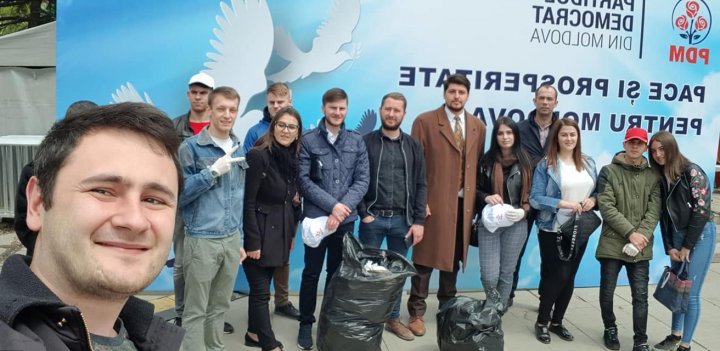 Young Democrats's meaningful action following Victory Day ceremony 