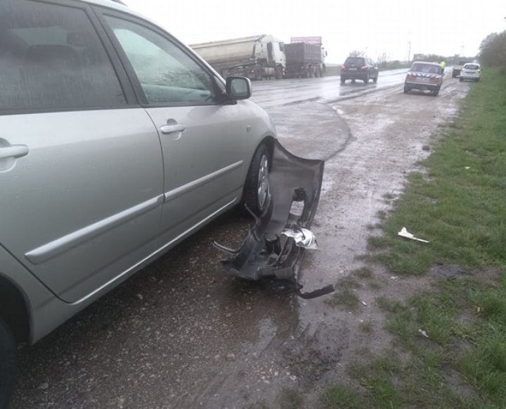 Violent accident in Balti. Truck skidded off the road (PHOTO)