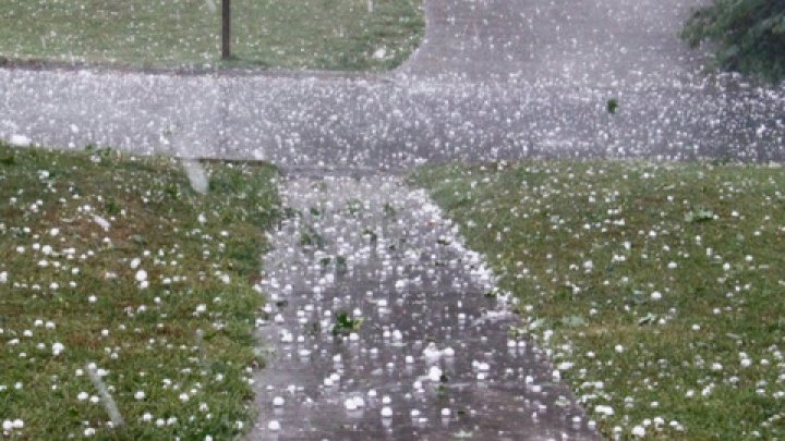 Storm's coming: Lashing rain has fallen in many localities (video)