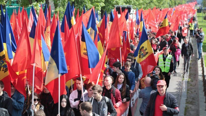 Are you curious to see how celebration parades were during Soviet time? It's how Socialists carried out (video)