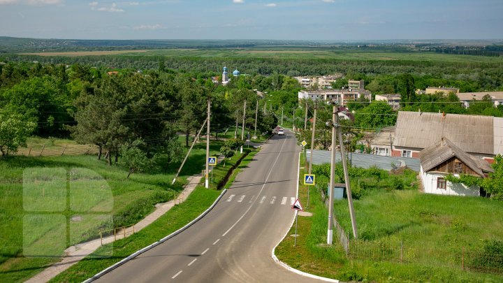 Beautiful landscapes. Vadul lui Voda - most green town from Moldova (PHOTO REPORT)