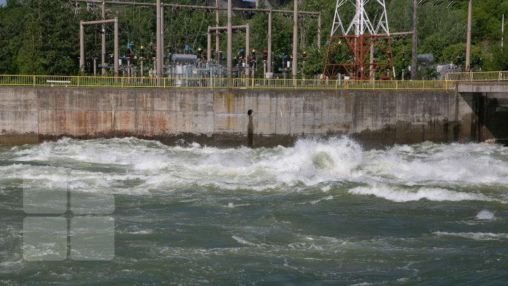 Ungheni, Leova Cantemir locals in danger of flooding. Costeşti-Stânca lake raised water discharge 