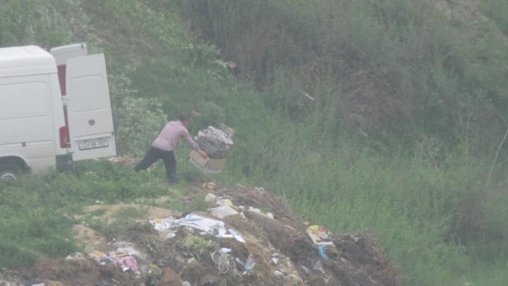 A man from Cahul got fined for throwing trash irregularly 