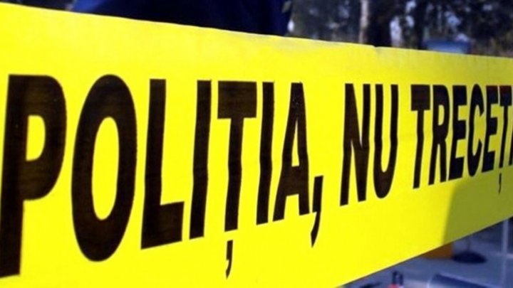 Tragedy in Căuşeni: A man found dead while his wife remains critical after returning home from holiday 