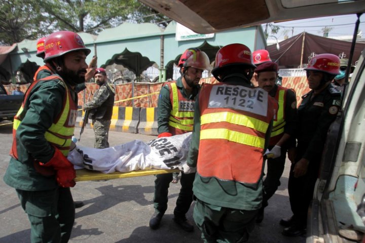 Explosion near altar in Pakistan. Police announced 9 deaths