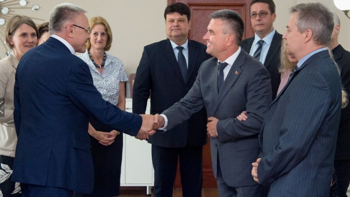 EU Ambassadors to Moldova paid visit to Tighina and met Krasnoselski (VIDEO)