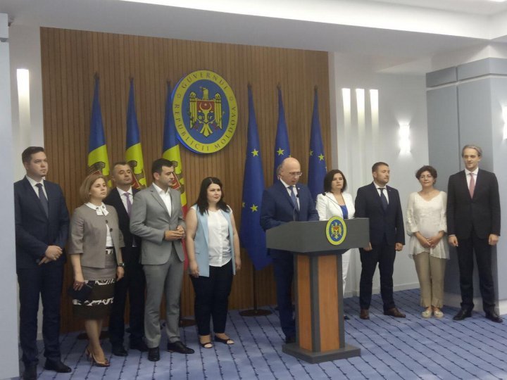 Filip Government gave up on power: We don't want doctors, teachers, policemen to suffer