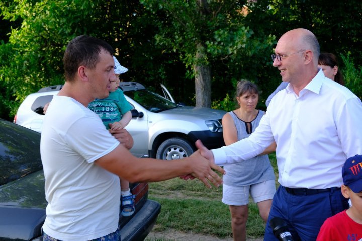 Pavel Filip celebrated Tiganesti village day yesterday: I will continue to support you because you supported me when I needed